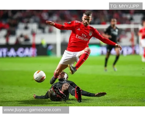 德甲惊天一战本菲卡狂胜多特蒙德五球横扫全场数据解析